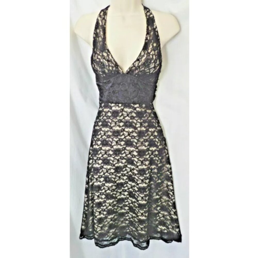 WHITE HOUSE BLACK MARKET  BLACK FLORAL LACE COCKTAIL HALTER DRESS SIZE: 0 NWT